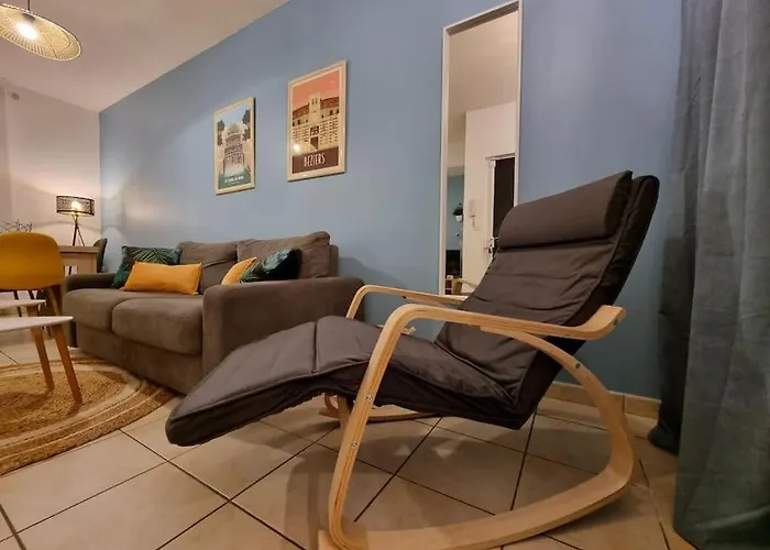 Διαμέρισμα Agreable Avec 2 Places De Parking Dans Le Garage Μπεζιέ